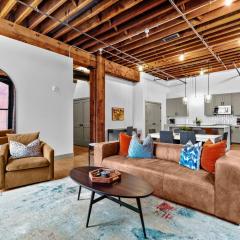 Stunning 5 Star Stay! Guest Favorite with River View