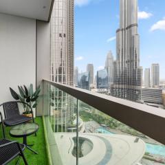 GRANDE SIGNATURE BY EMAAR - NEW Luxury 2BR W Panoramic Burj Khalifa & Fountain Show Views
