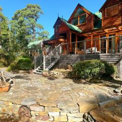 Snug Sanctuary - A gem in the forest 20 min to CBD