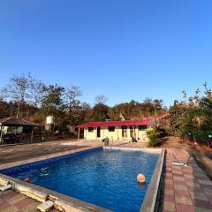 Travelhood Resort