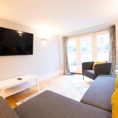 Complete Queens - Free Parking - AJ Apartments