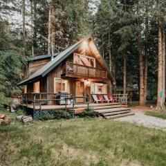 Snowline Cabin 48 - Newly Remodeled - Wi-Fi - Hot Tub