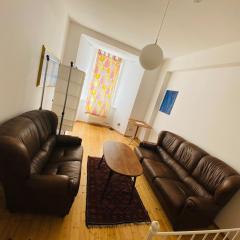 Wohnung, 2 Schlafzimmer, straßenseitig