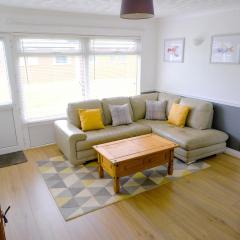 Chalet Bonair Spacious comfortable 2 Bedroom Chalet sleeping 4 Dartmouth