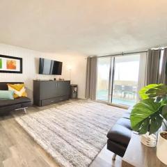 Luxury One-Bedroom Apartment with Ocean View