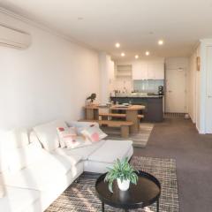 Ultimate Southbank Getaway with Free Parking