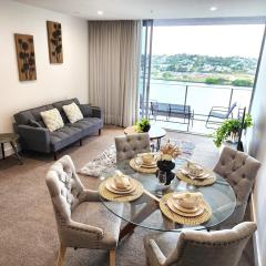 Spacious River View Escape with Free Secure Park - 2BR, 2BA and Sofa Bed
