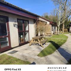 Tolroy manor holiday cottage