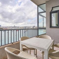 Luxurious Tigné Seafront Escape