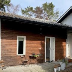 Solkustens lilla Pärla i Höllviken