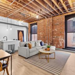 Premier Downtown Loft, Steps to Arch & Convention Center
