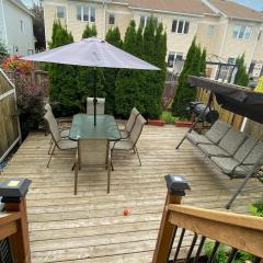 Cute 3 Bedrooms Townhouse in Kanata