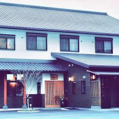 まなべ旅館