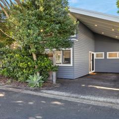 Sawtell Beach Shack 2