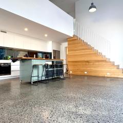 The Bowden Hideaway I City Fringe I Sleeps 10 I Free Parking I Walk to Cafe's