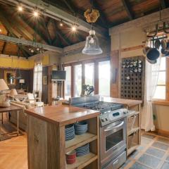 Views and Trails Horse Farm Home in Campobello!
