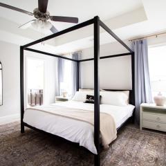 Luxury 5-Star Retreat - Family & Pet Friendly