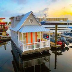 The Famous Houseboat in Sanford