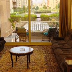 flat in compound wesal