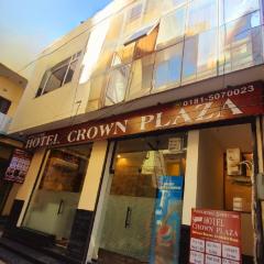 Hotel Crown Plaza
