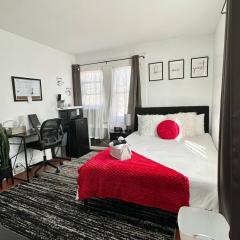 Modern Chic CoCo Chanel Inspired * Biz Friendly * Close To All