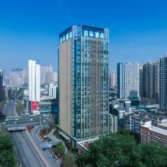 合肥瑶海和平路亚朵酒店
