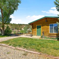 The Park Cabin at Mount Carmel Motel and RV Park