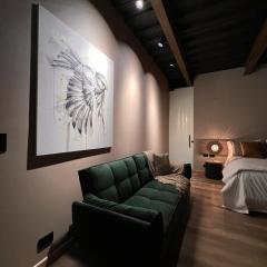 2 Escape to an elegant and comfortable private room