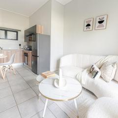 Exquisite Lavish-Luxury Apartment
