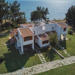 Summerday Villa Private Beach