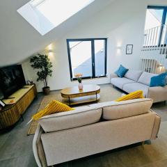 Spacious 3 bedroom with large terrace and parking-SHUT1