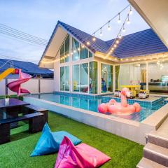 M4 Billion Pool Villa Cha-am
