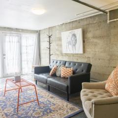 Modern lofty studio in Midtown / Charming Old SW