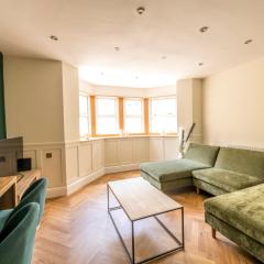 Newly Refurbished Victorian Flat by Prescott Apartments