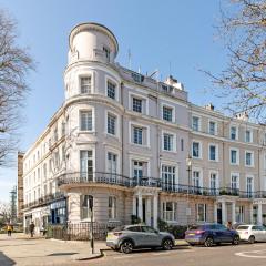 Luxury 2 Bedroom Flat In Royal Crescent