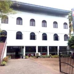 Old Fashion Hotel