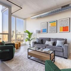 Chique Loft 15 Min from NYC with City View & Pool