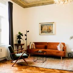 Stilvolles Apartment in zentraler Lage mit Parkplatz