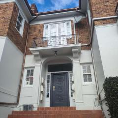 6 beds including 4 double beds and 2 single sofa beds in 1 bedroom and 1 living room apartment