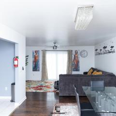 Beautifully Designed & Spacious Apartment in Newark 10mins from EWR Airport, Close to NYC and Beth Israel Hospital