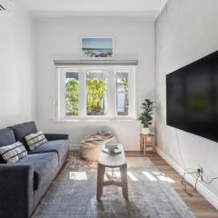 A Modern Coastal Stay in Dromana