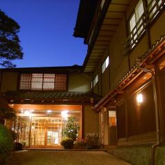 鍾寿館