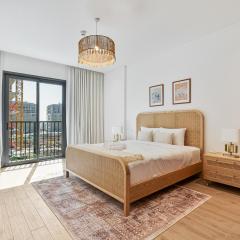 Chic 1BR APT with Pool, Gym & Kid's Playground