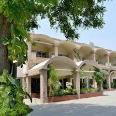 Blue Jay Tourist Complex
