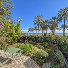 Cosy Sea Front Garden Nice