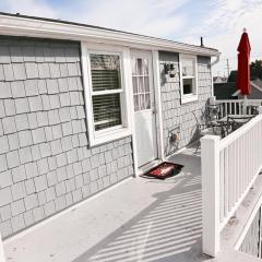Nicely Remodeled Top Floor Unit On The Bayside In Ship Bottom, Large 1 Bedroom With Amenities That Include 3 A,c, Units,,