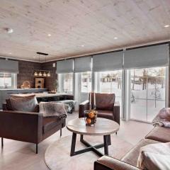 New big cabin near the city centre!