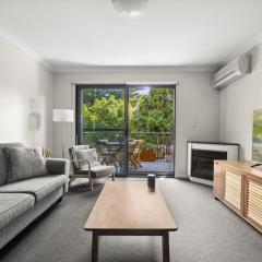 Spacious 2-Bed Apartment in Heart of Leura