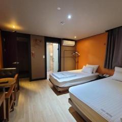 Nampo Foxy Hotel