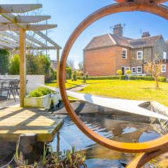 Swift Host - Flint Cottage - 2 Bedroom - Close to River - Parking